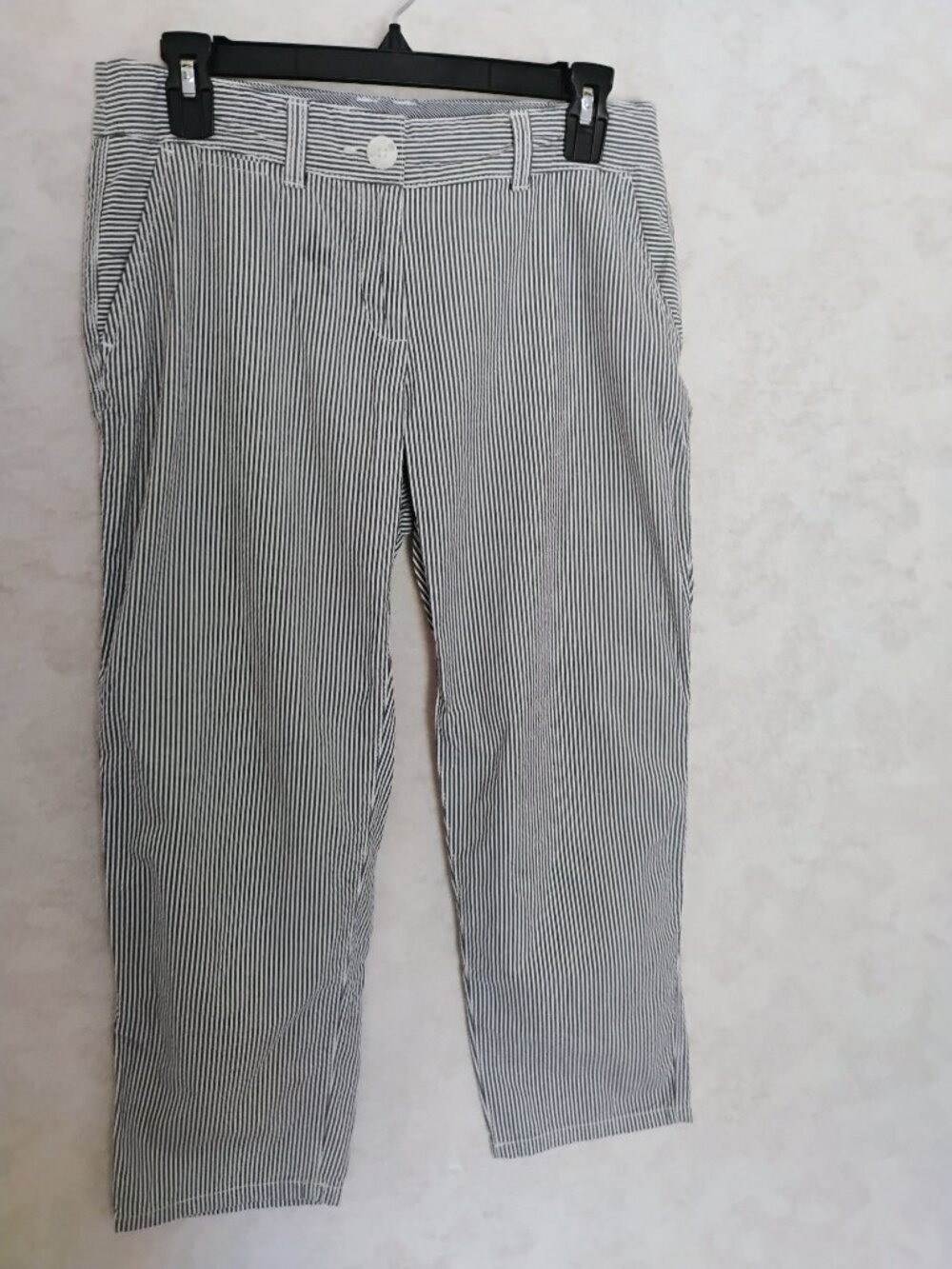 Crown & Ivy Striped Seersucker Pants Size 4